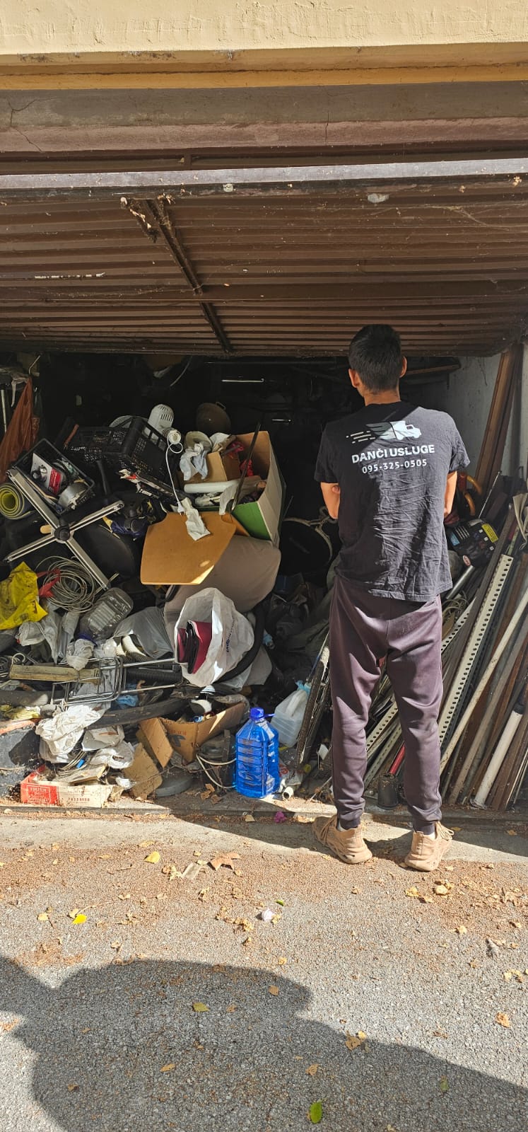 Prije ciscenja garaze