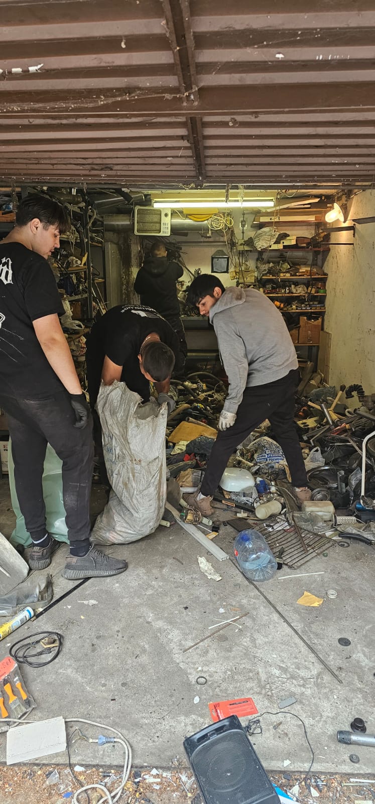 Tokom ciscenja garaze 2