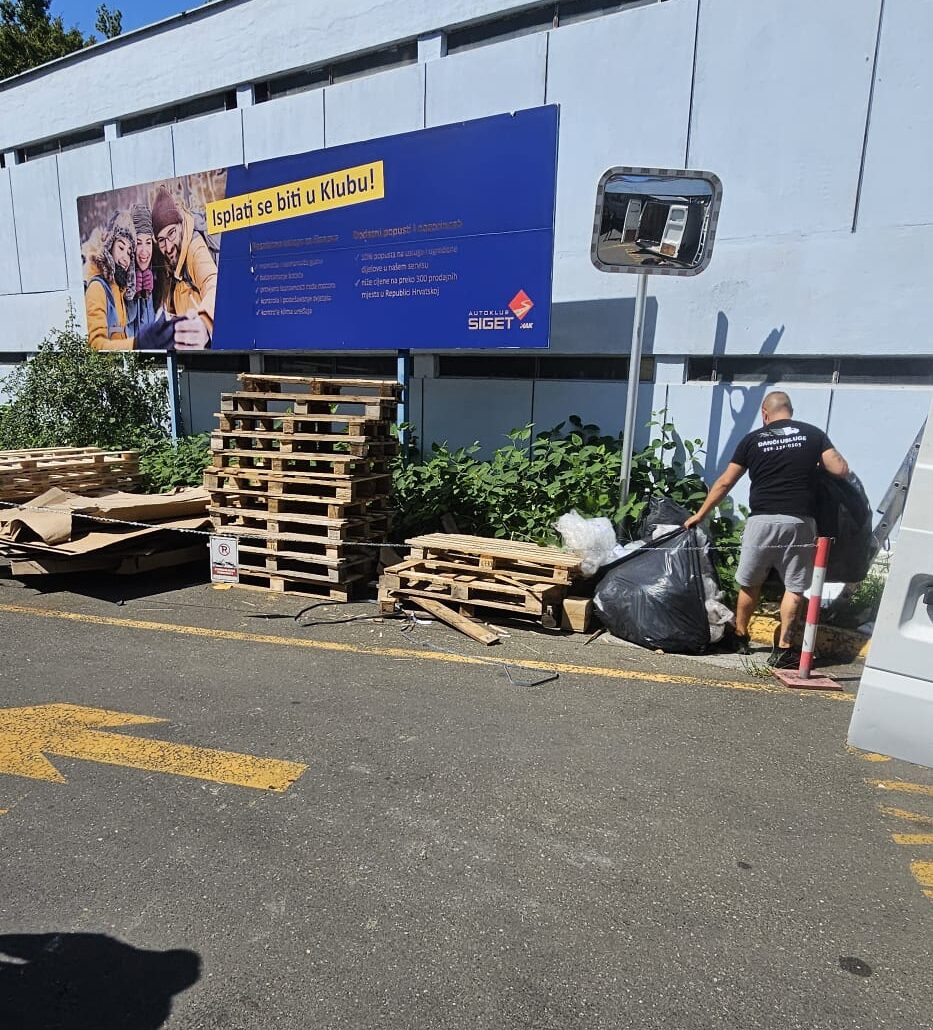 Iznosenje krupnog otpada van zgrade