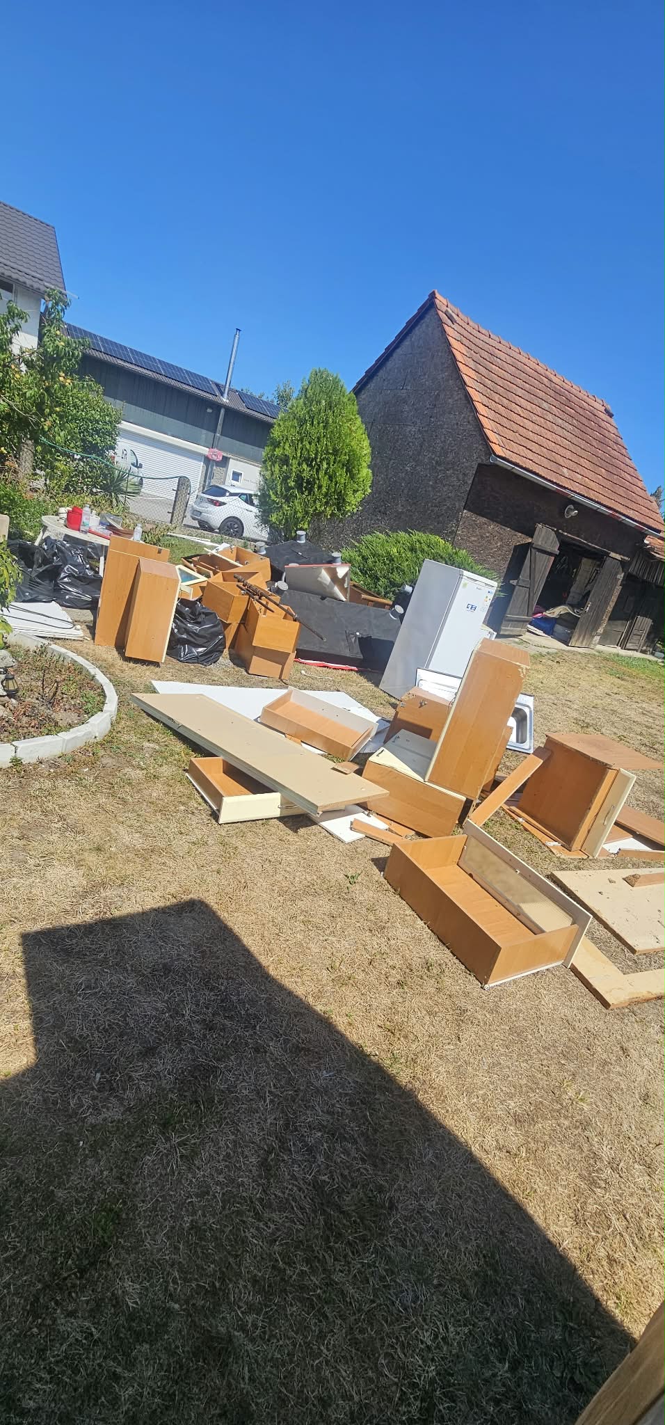 Rastavljeni namještaj spreman za odvoz